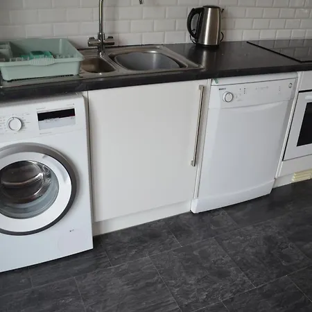 Seaview Large Flat Ideal For Two Families *