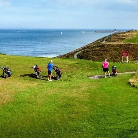 아파트 Seaview Large Flat Ideal For Two Families 휫비