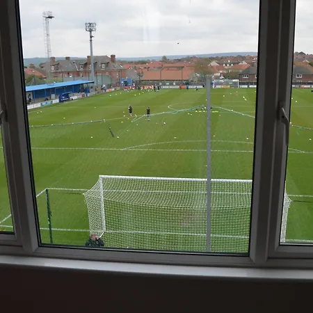 Seaview Large Flat Ideal For Two Families 아파트 휫비