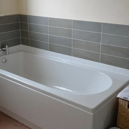 Seaview Large Flat Ideal For Two Families Whitby