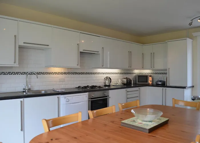 Seaview Large Flat Ideal For Two Families *