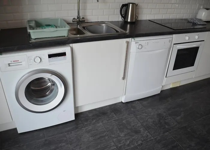 Seaview Large Flat Ideal For Two Families *